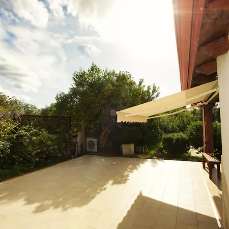 Countryside With Pool بيت للعطل *