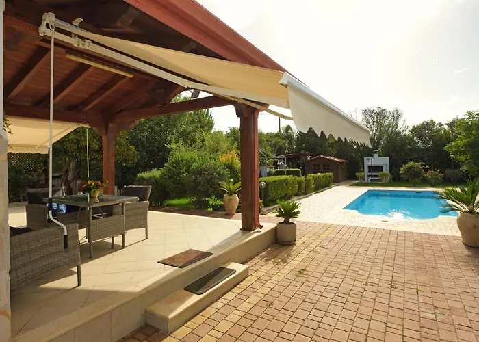 Countryside With Pool * San Sperate